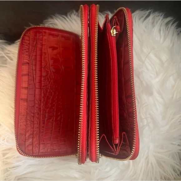Brahmin “DOUBLE” Zip Around Wallet/Clutch - Picture 4 of 16